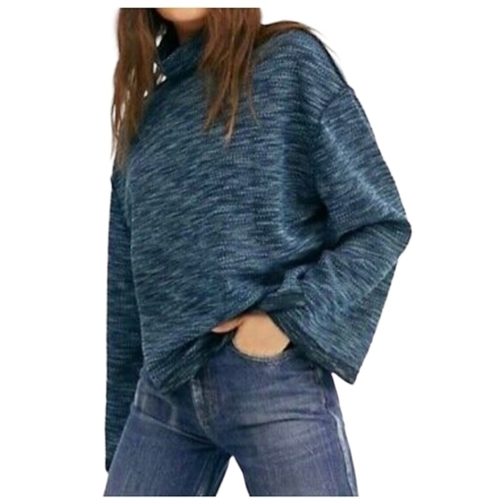 Free People We the Free blue Sunny Days turtleneck oversized top S